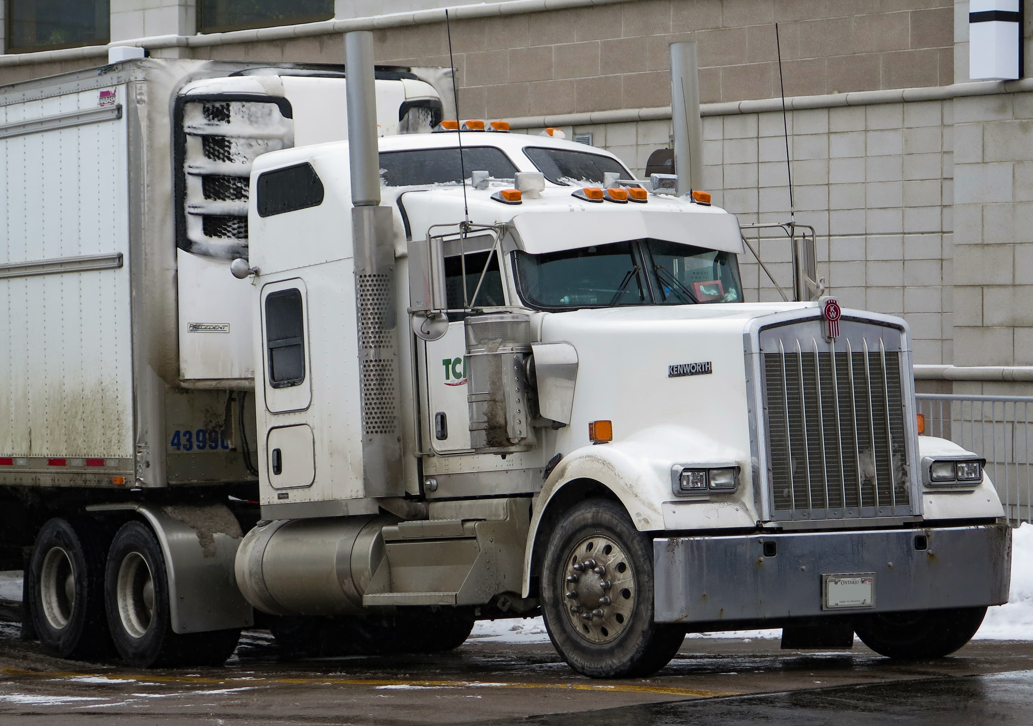 2020 Kenworth W990 — 310K Miles, PACCAR MX-13, Show Truck